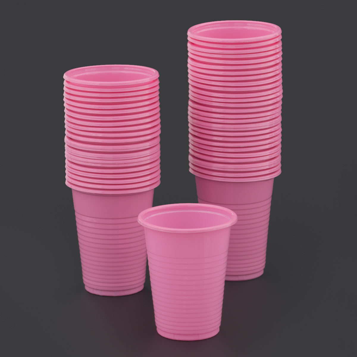 Kubki plastikowe na wodę