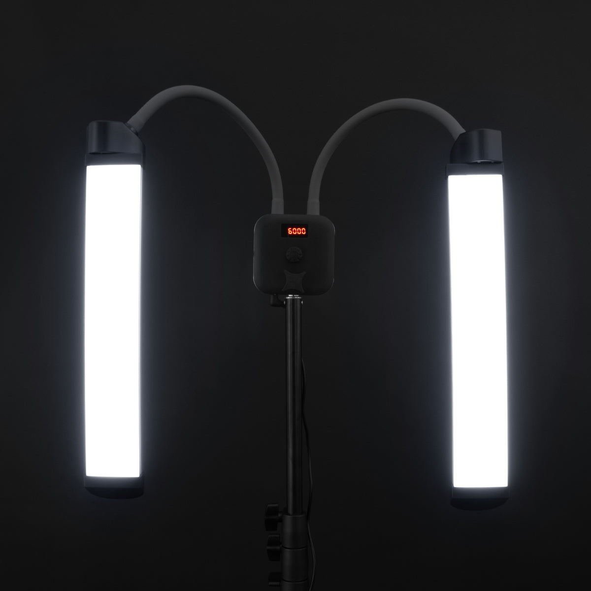 Lampa LED do tatuażu na statywie z 2 ramionami