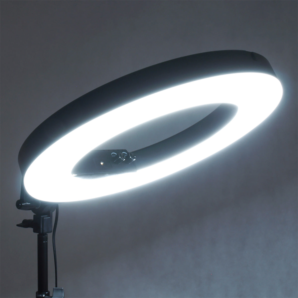 Lampa pierścieniowa LED 18" do tatuażu na statywie